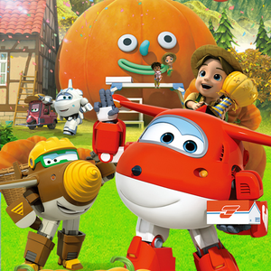 扒开她粉嫩的小缝尿进去微博
